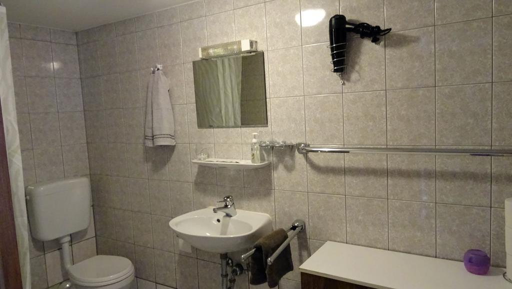 Alb Hotel Schalksburg 알브쉬타트 외부 사진