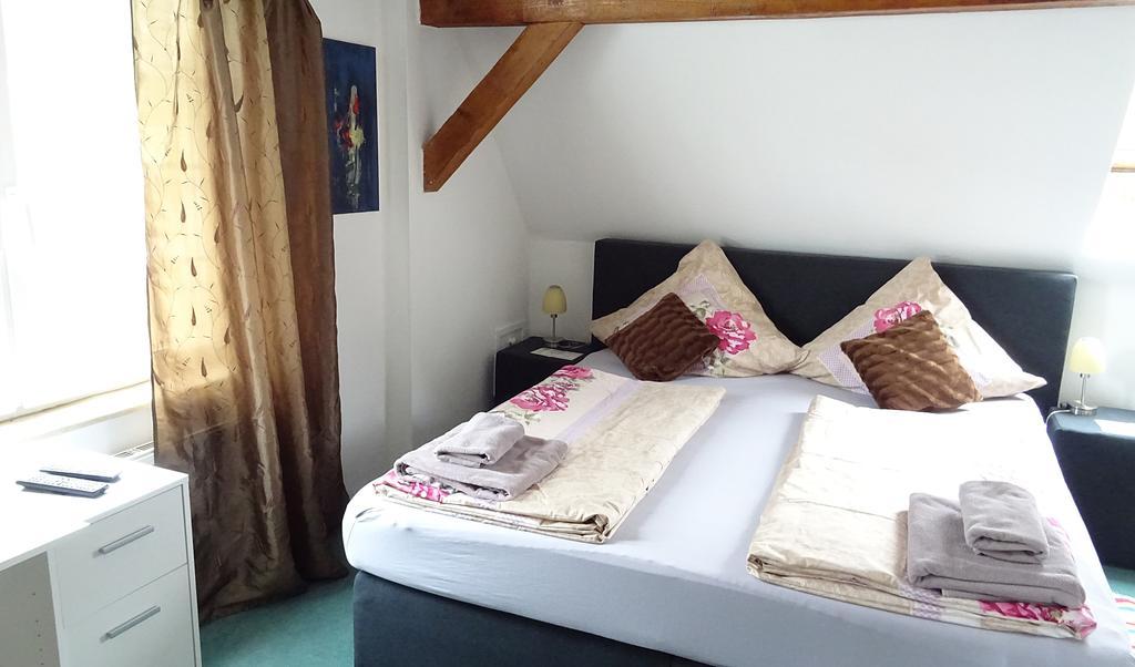 Alb Hotel Schalksburg 알브쉬타트 외부 사진